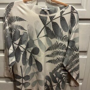 Women’s sweater Gray and Cream Leaf Pattern Vilo Milano With Decorative Jewels